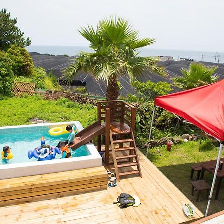 Jeju Sunflower Pension Seogwipo Exterior photo