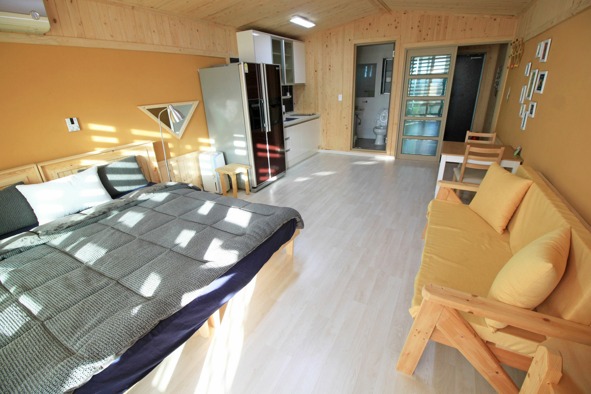 Jeju Sunflower Pension Seogwipo Exterior photo